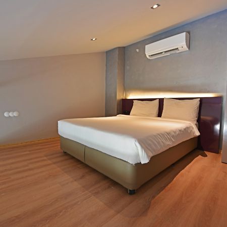 Mirage World Hotel İçmeler Ngoại thất bức ảnh