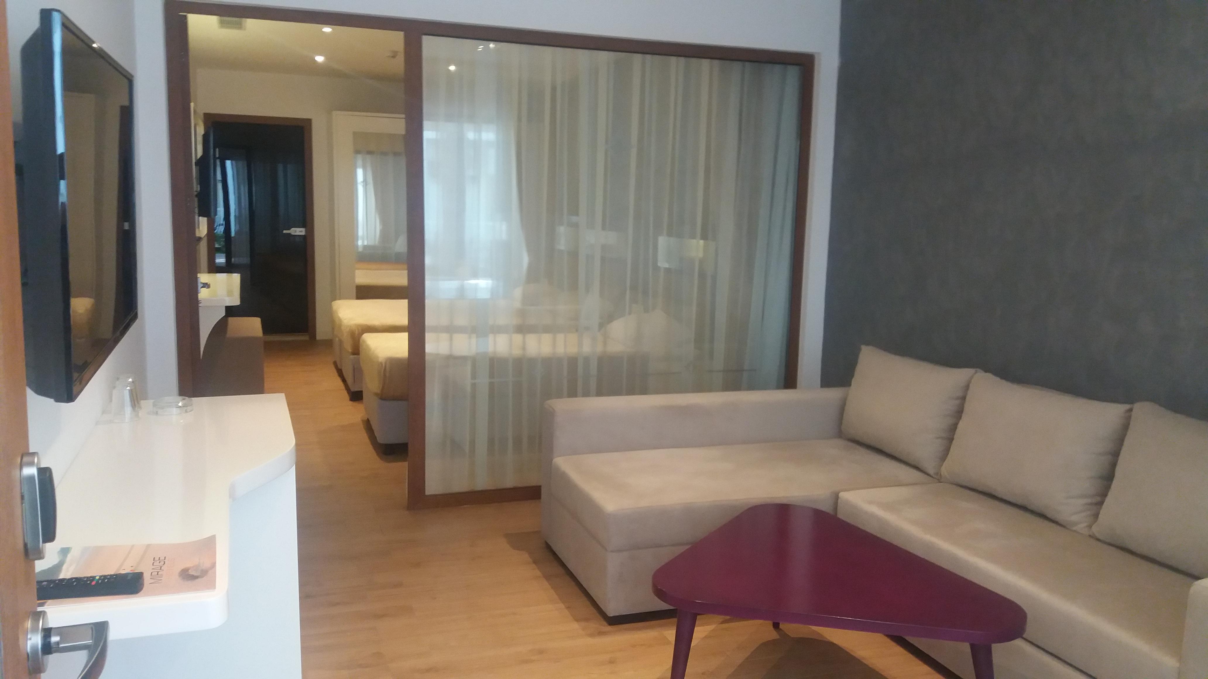 Mirage World Hotel İçmeler Ngoại thất bức ảnh