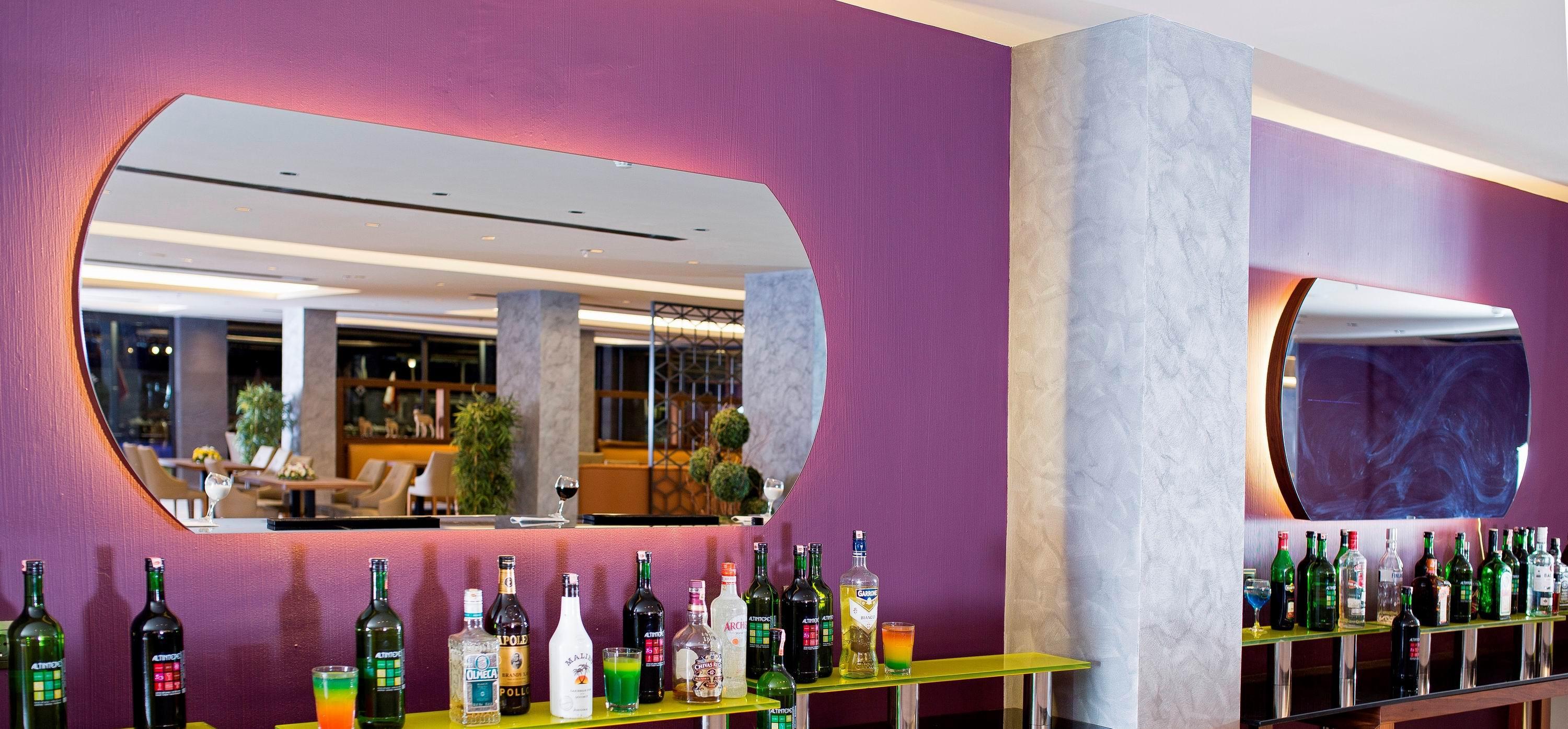 Mirage World Hotel İçmeler Ngoại thất bức ảnh