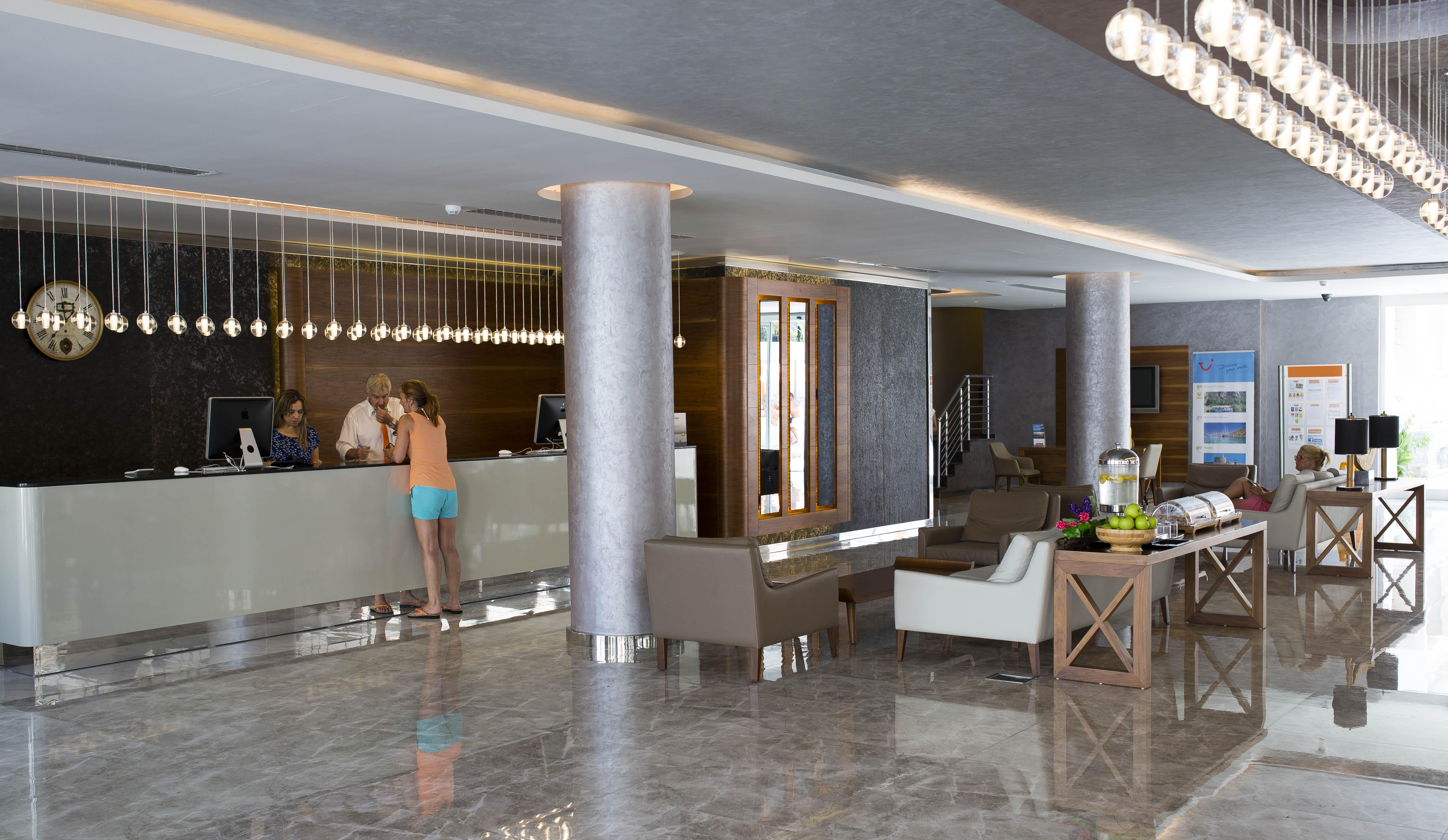 Mirage World Hotel İçmeler Ngoại thất bức ảnh