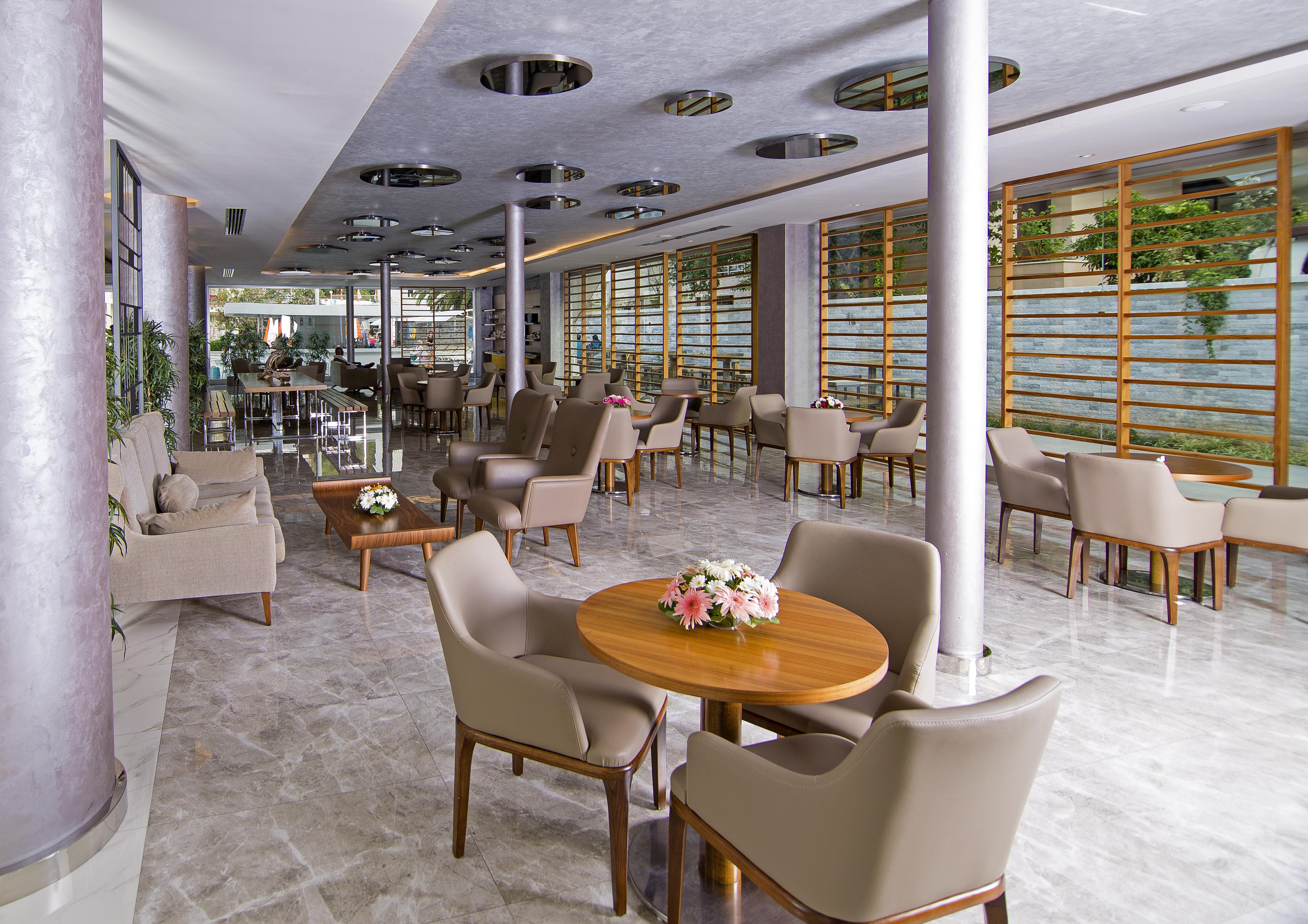 Mirage World Hotel İçmeler Ngoại thất bức ảnh